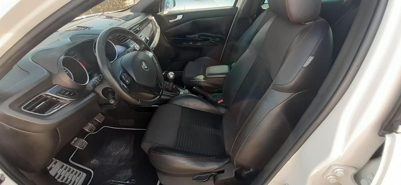 Alfa Romeo Giulietta 2011 - 1.4 Turbo MultiAir Lb automobili