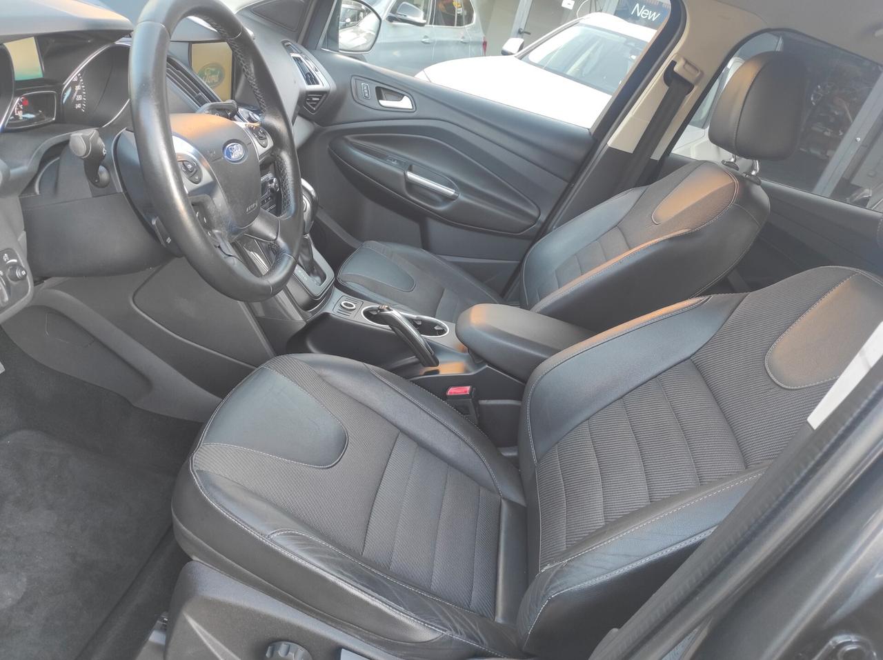 Ford Kuga 2.0 TDCI 150 CV S&S 4WD Powershift Titanium