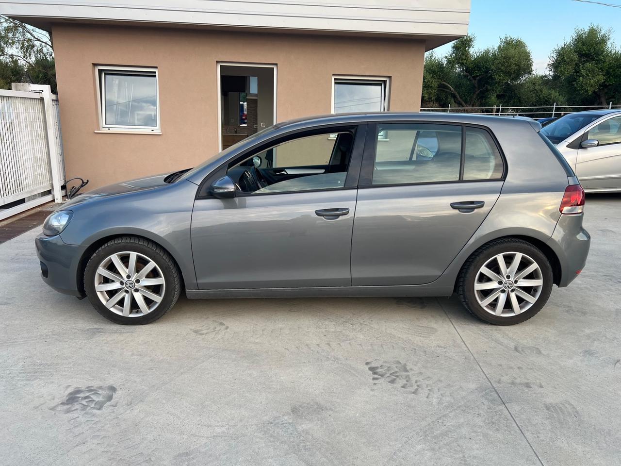 Volkswagen Golf 1.6 TDI DPF 5p. Highline