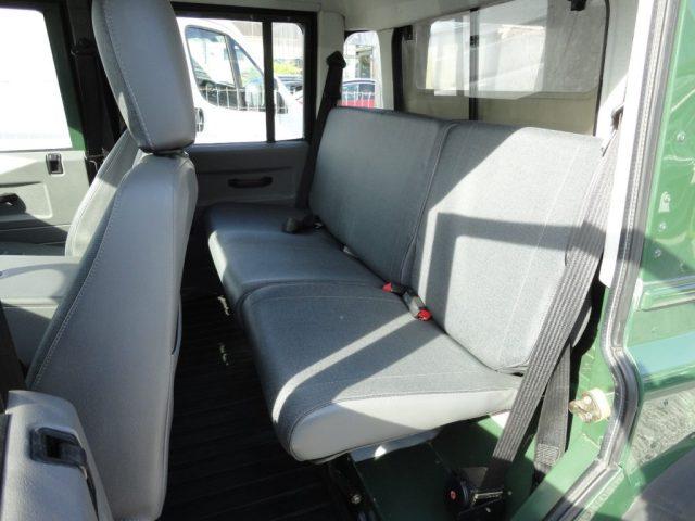 LAND ROVER Defender 110 2.5 Td5 cat Crew Cab Pick-up - Neopatentati