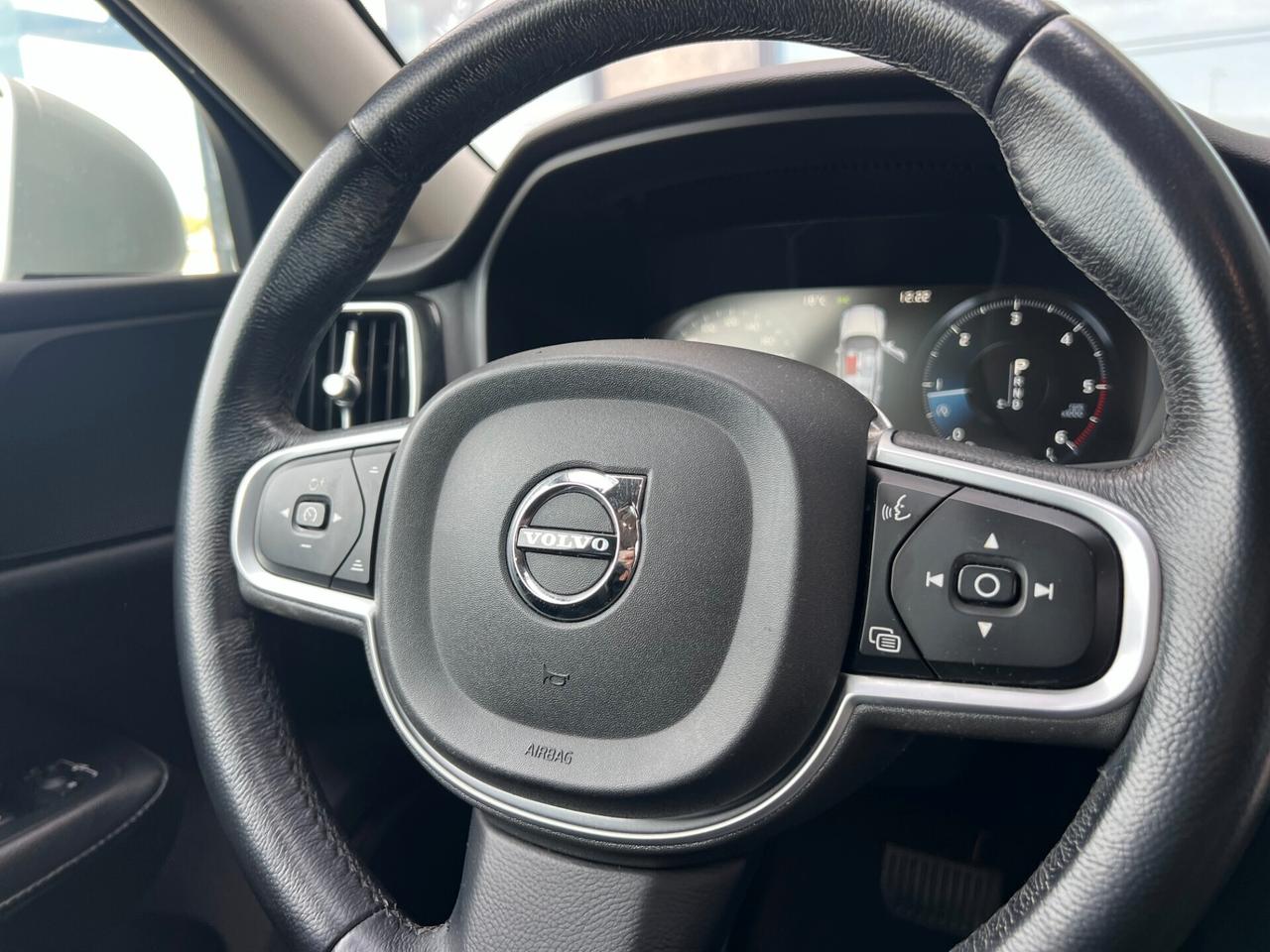 VOLVO V60/UNICO PROP/IVA ESPOSTA