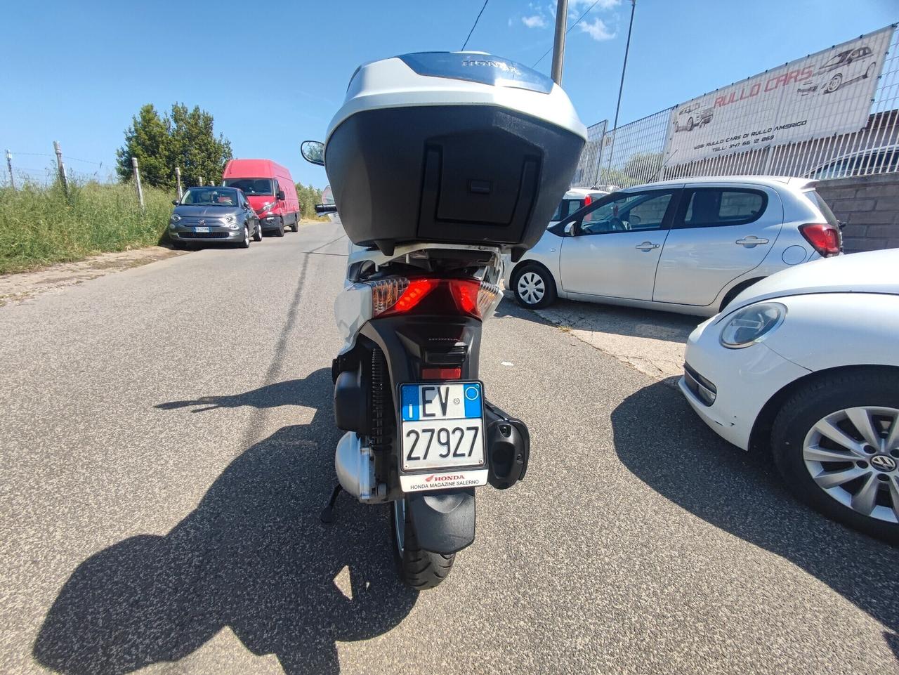 Honda SH 300 i