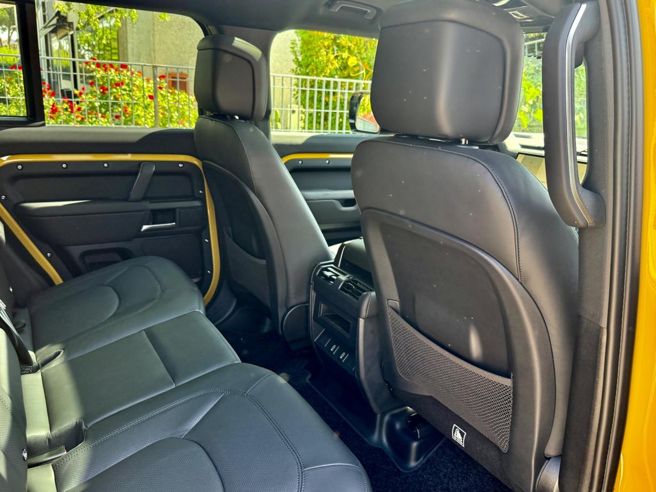 Land Rover Defender TROPHY EDITION