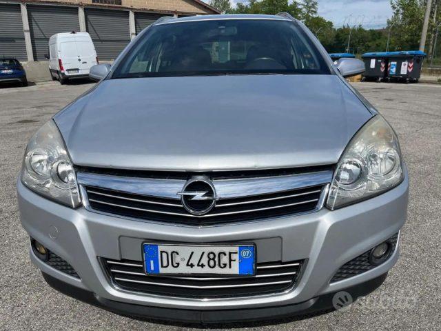 OPEL Astra 1.6 16V VVT Station Wagon Club