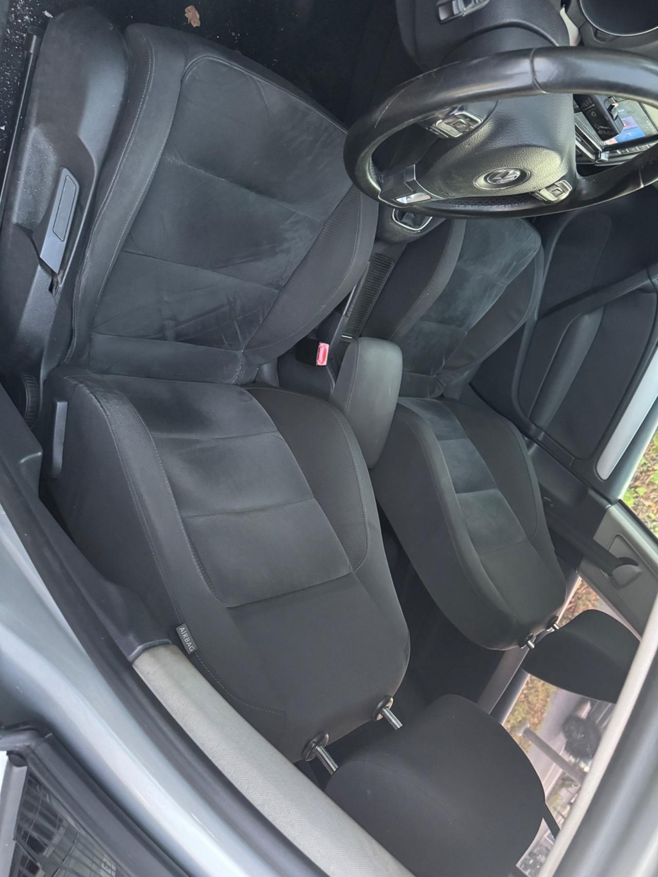 VW Golf 1.6 TDI 5p. Highline neopaten garanzia 12 mesi