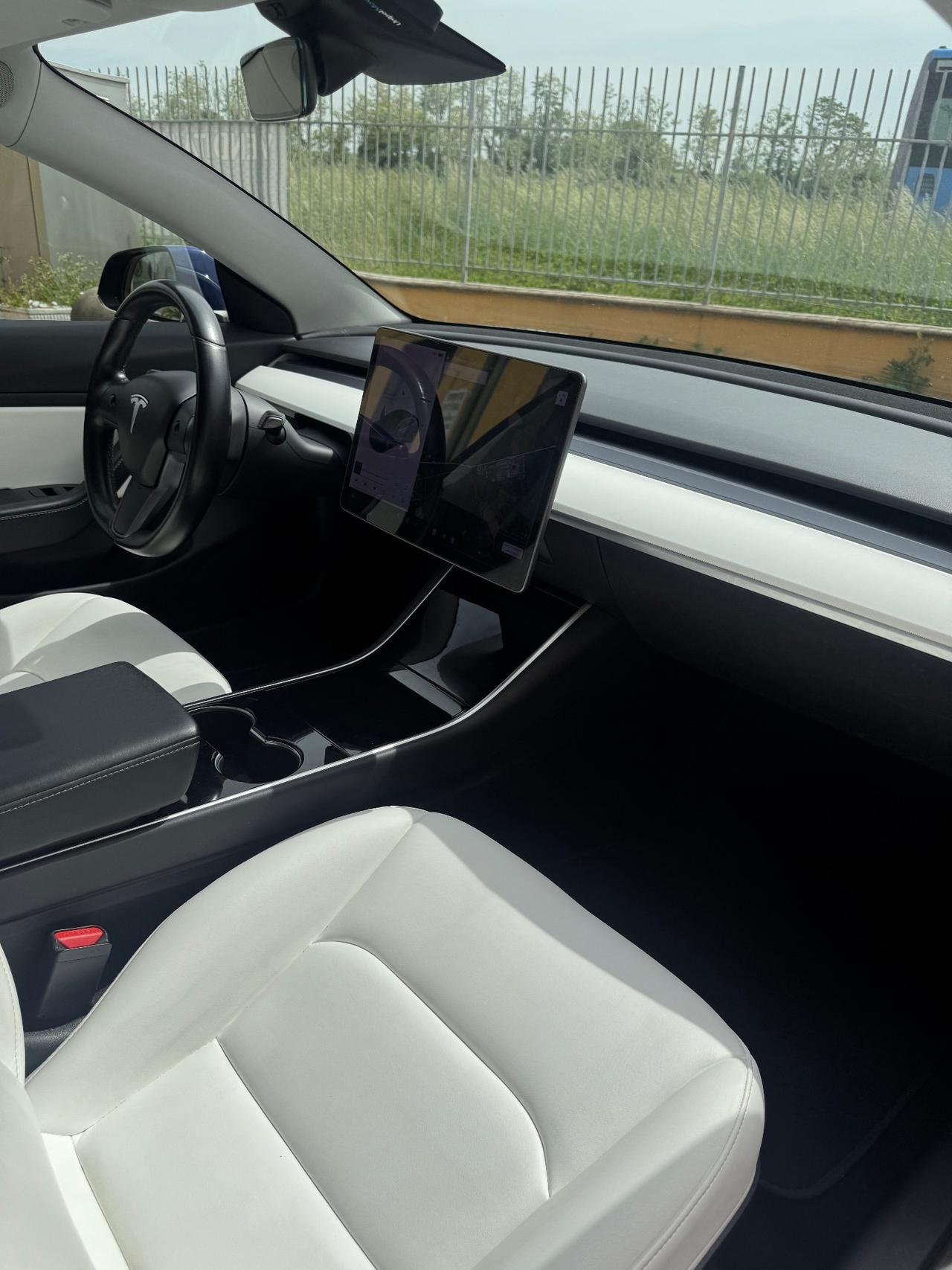 Tesla Model 3 Long Range Performance AWD