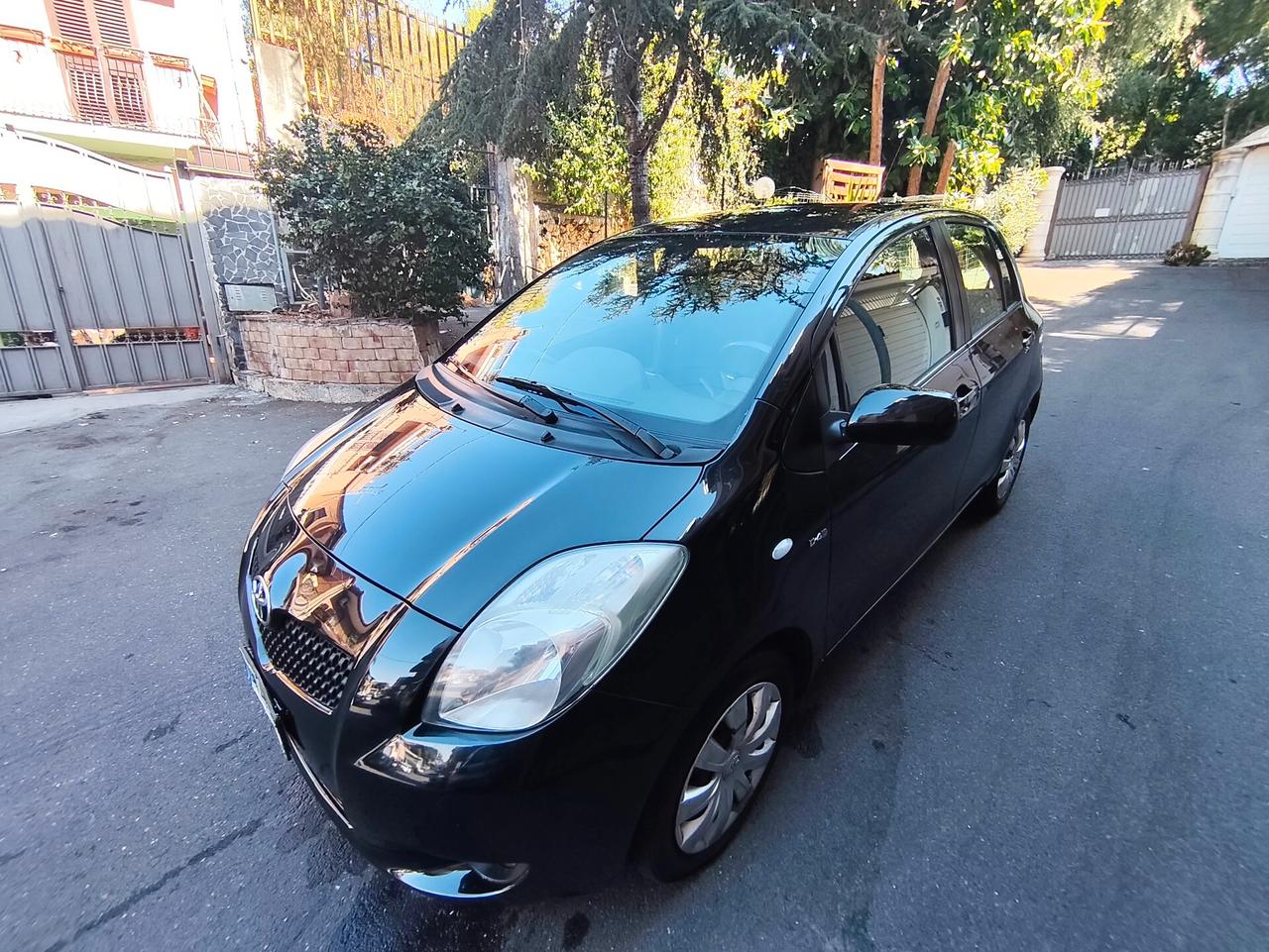 Toyota Yaris 1.4 D-4D 5 porte Navi 2008 leggi
