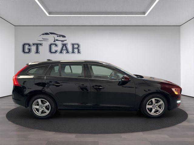 VOLVO V60 D2 1.6 Powershift Kinetic