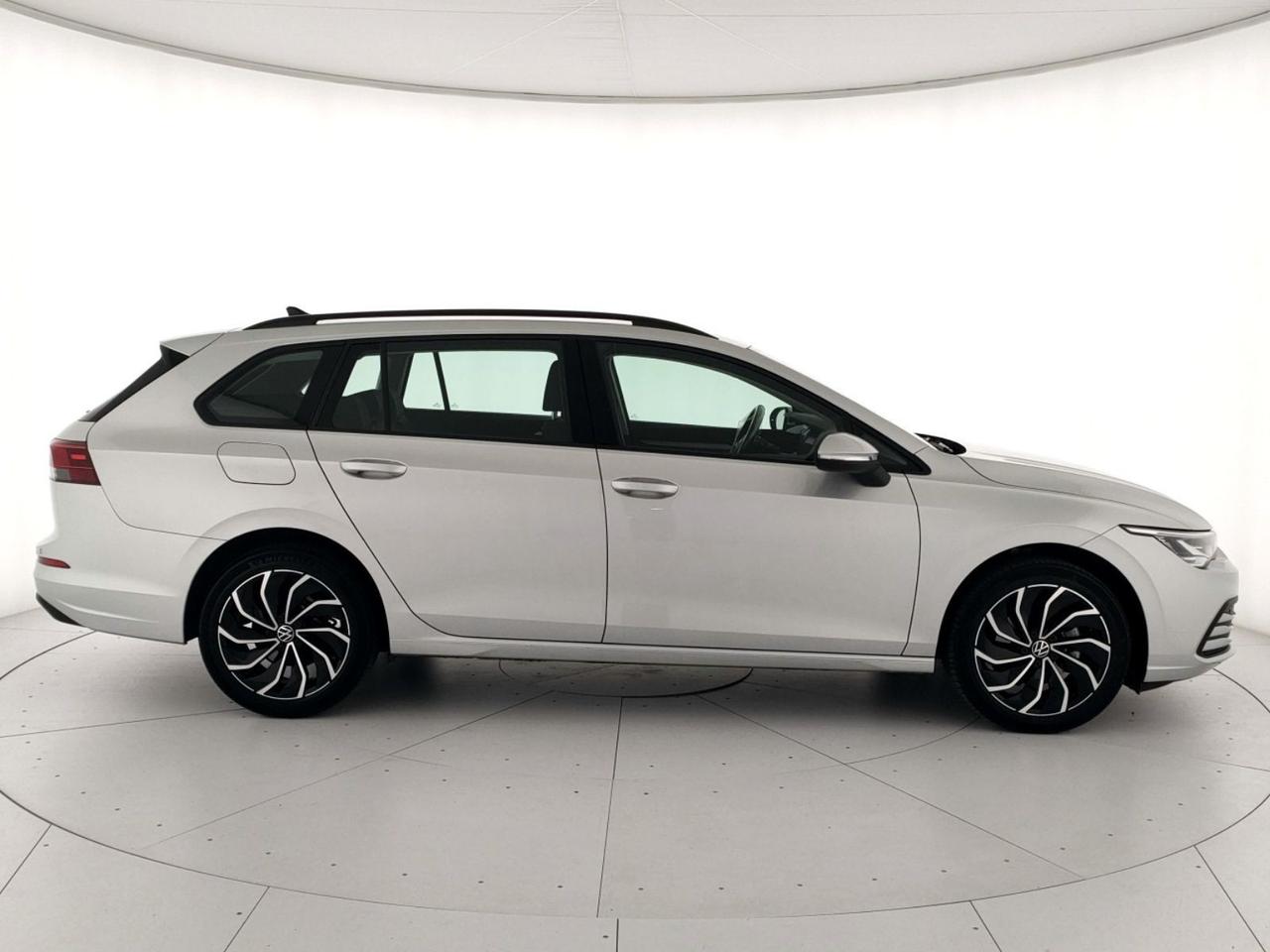 Volkswagen Golf variant 1.5 tgi life 130cv dsg