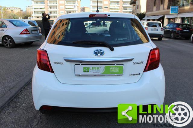 TOYOTA Yaris 1.5 Hybrid 5 porte Active cambio automatico