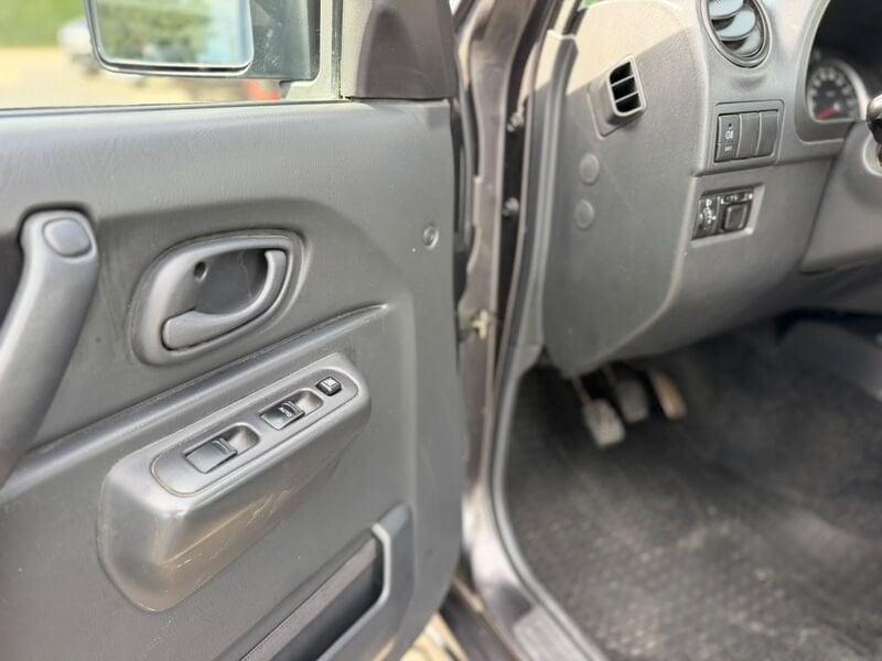 Suzuki Jimny Jimny 1.3 vvt Special 4wd E5 - GANCIO TRAINO