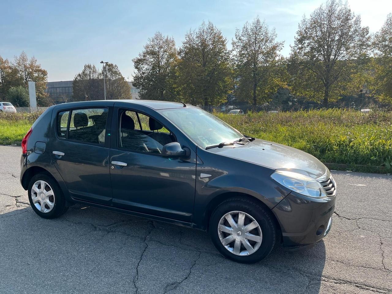 Dacia Sandero 1.4 8V GPL Lauréate
