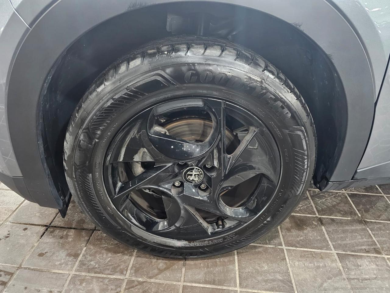 Alfa Romeo Junior 1.2 145 CV Hybrid eDCT6