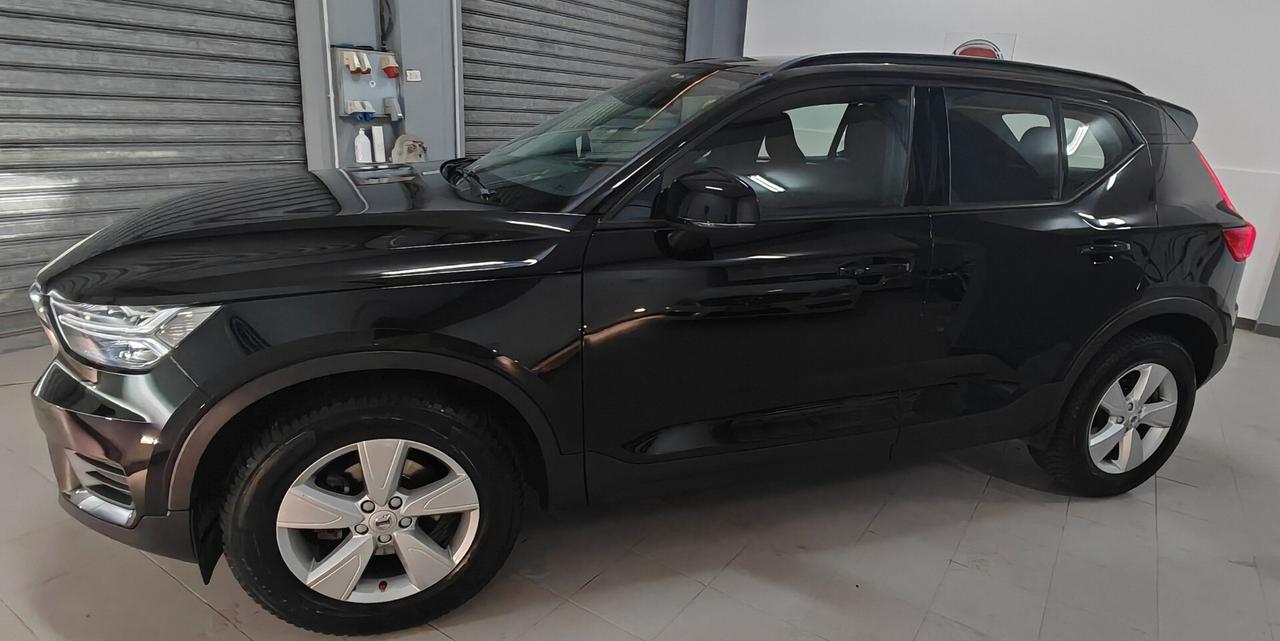Volvo XC40 T3 Geartronic Momentum