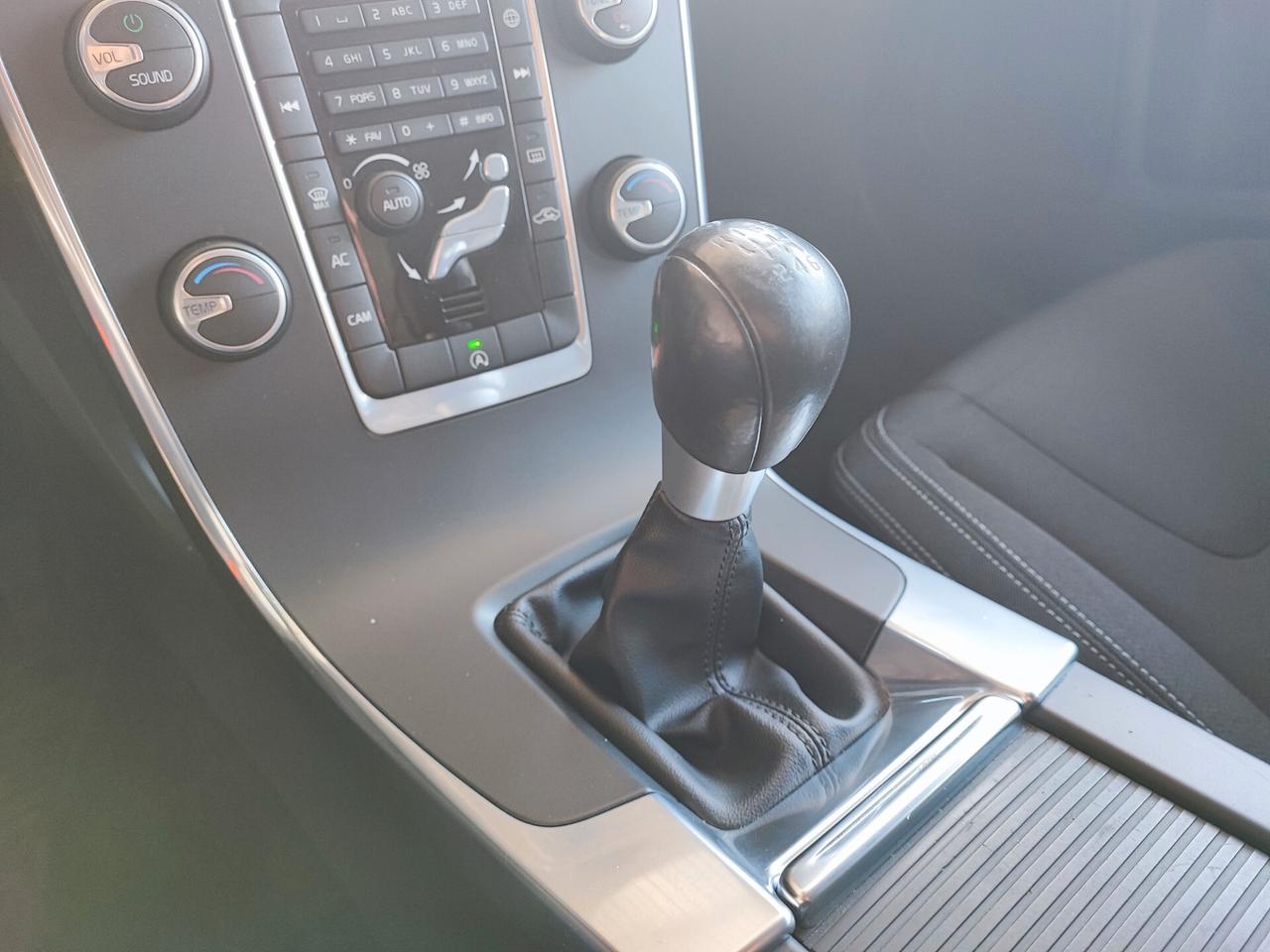 Volvo V60 D2 1.6 Momentum