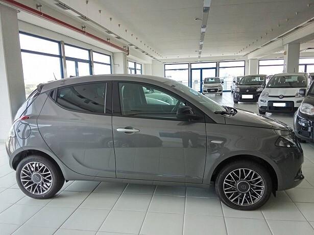 Lancia Ypsilon 1.2 69 CV 5 porte GPL Gold