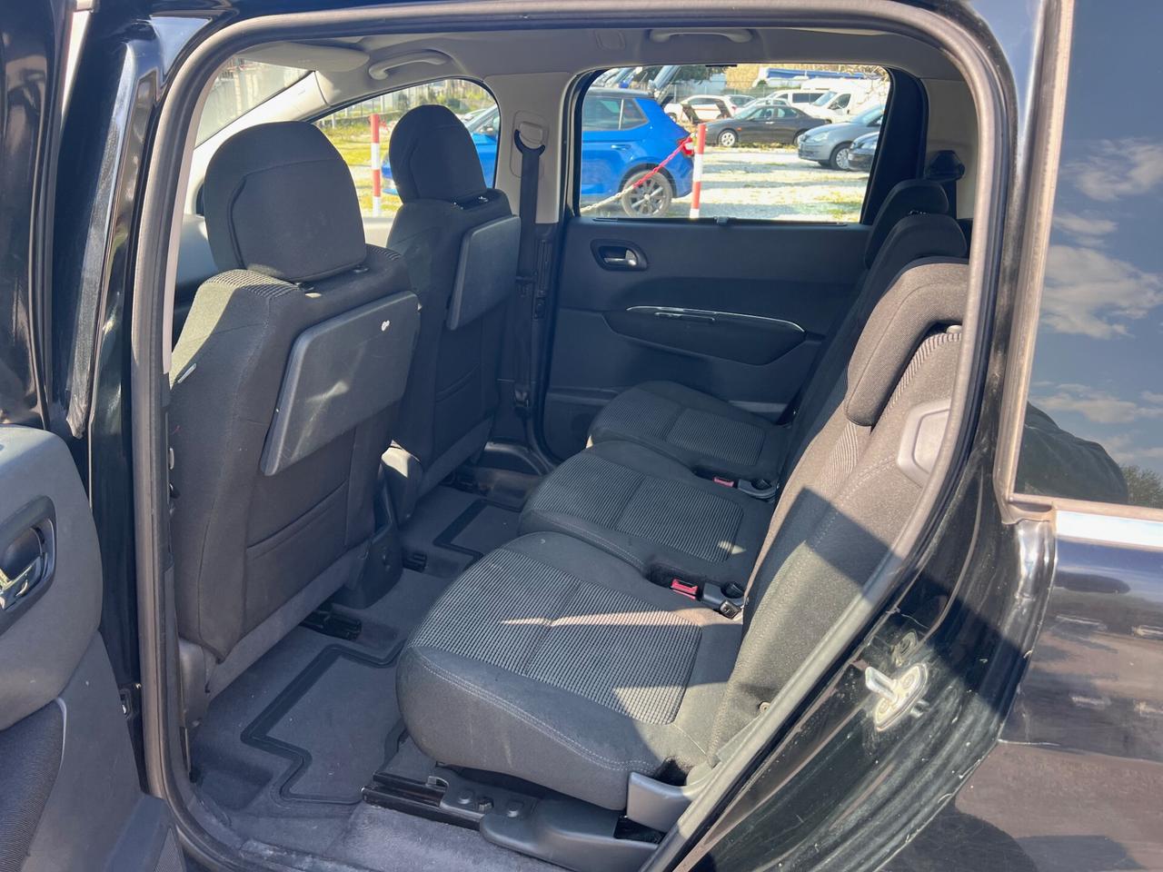 Peugeot 5008 1.6 HDi 110CV Business