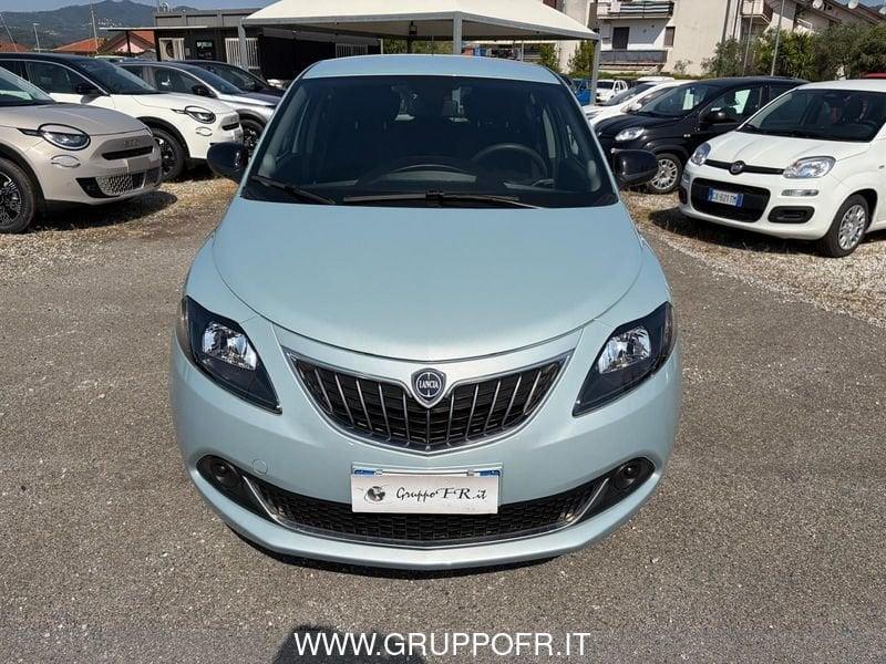 Lancia Ypsilon 1.0 FireFly 70cv Hybrid Platino
