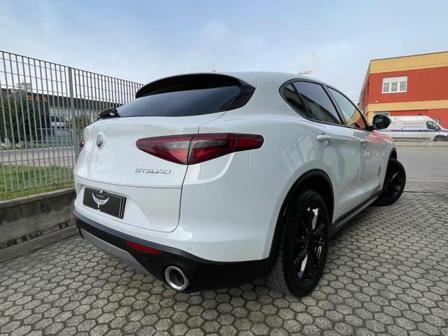 ALFA ROMEO Stelvio 2.2 Turbodiesel 180 CV AT8 RWD Executive