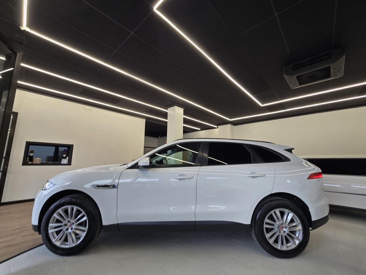 Jaguar F-Pace 2.0 D 163 CV Prestige