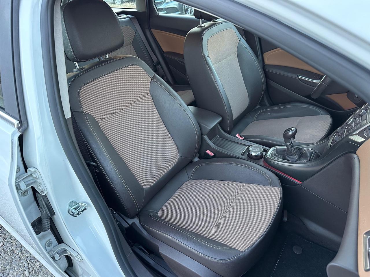 Opel Astra 1.7 CDTI 110CV Sports Tourer Cosmo