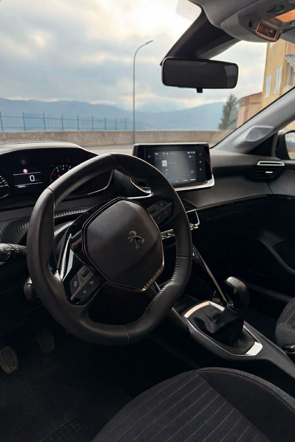 Peugeot 208 1.2 PureTech 75 cv Allure