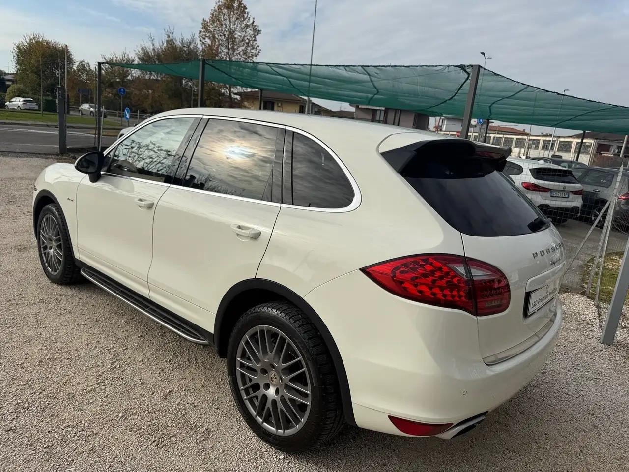 Porsche Cayenne 3.0 Diesel 245cv navi*led+pelle Euro5