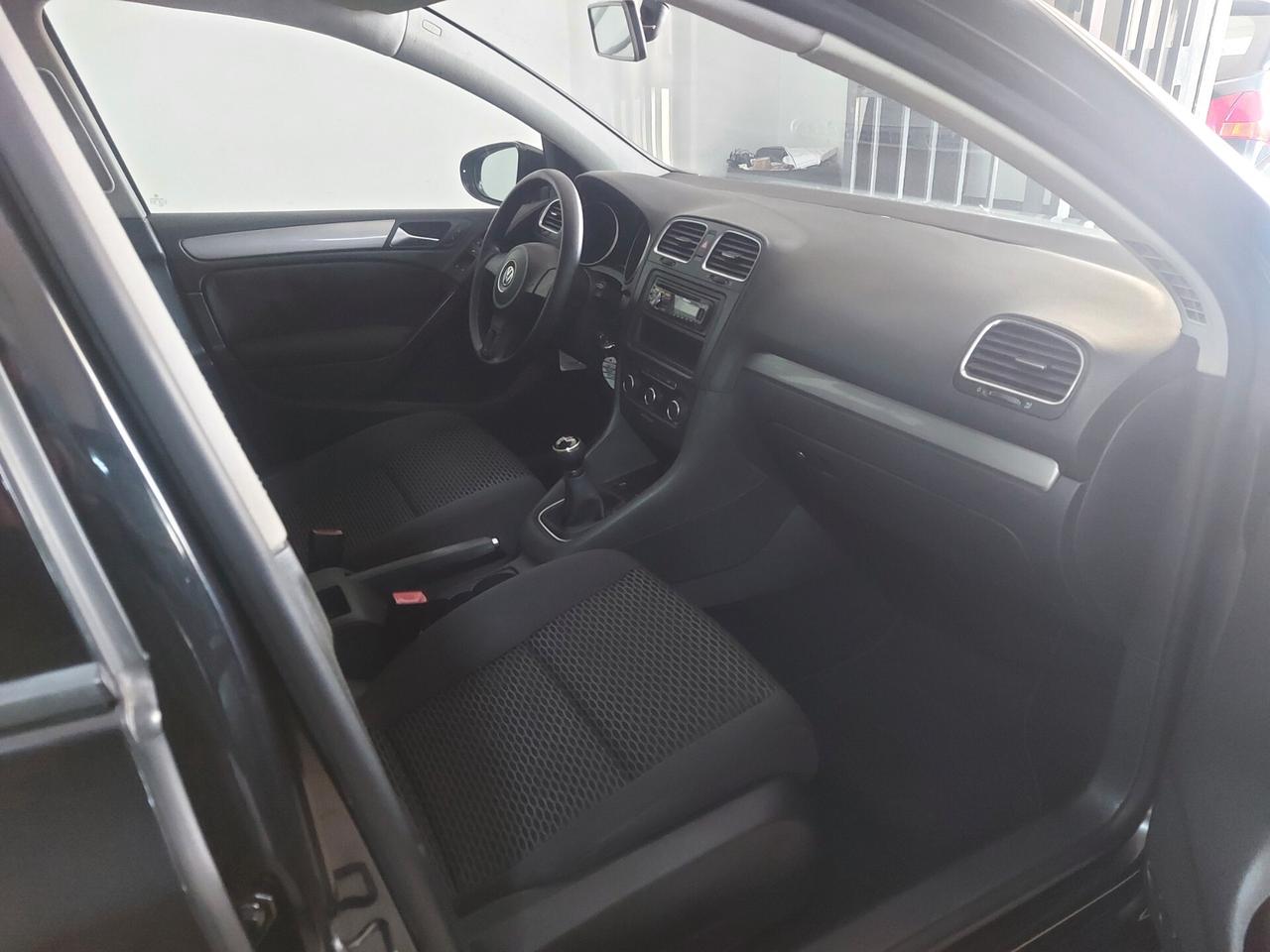 Volkswagen Golf 1.6 TDI Unico prop 2011