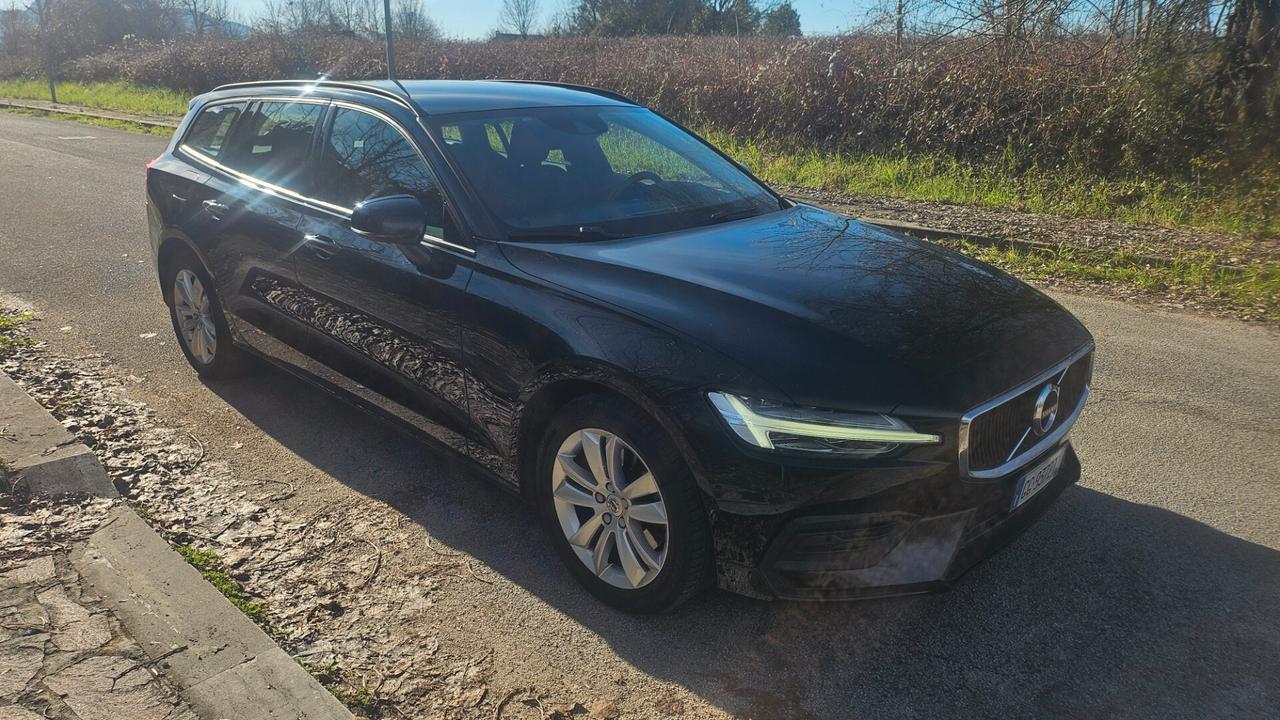 Volvo V60 B4 (d) Geartronic Momentum