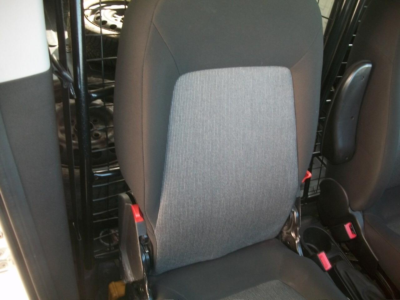 Fiat DOBLO IMMAT 28/ /07/2017 CC 1598 TDI EURO 06 DUE PORTE LATERALI EURO 7990,00 COMPRESO IVA SU FATTURA PIU PASSAGGIOPASSO LUNGO