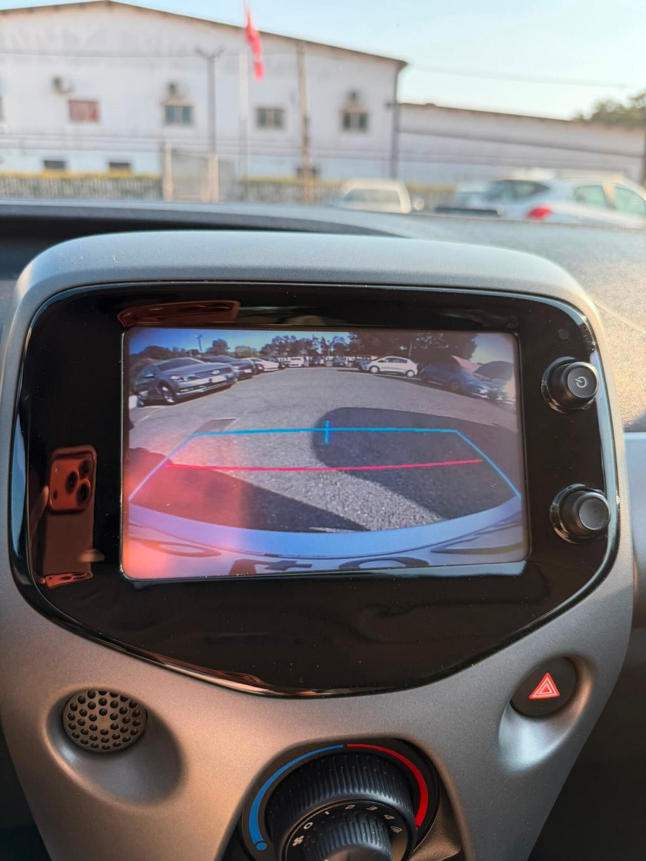 Toyota Aygo Connect 1.0 VVT-i 72 CV 5 porte x-clusiv