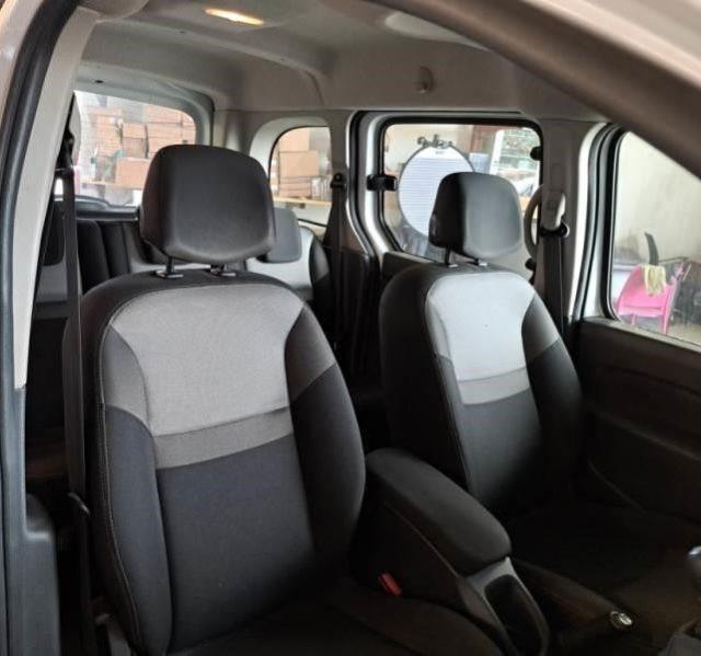 RENAULT Kangoo 1.5 dCi 116 CV 5 porte Life N1 Autocarro 5 posti