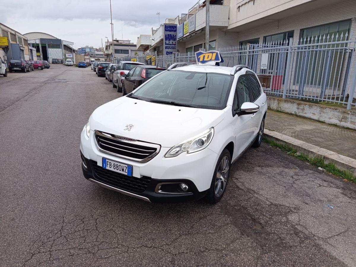 PEUGEOT 2008 BlueHDi 100 Allure - 2016