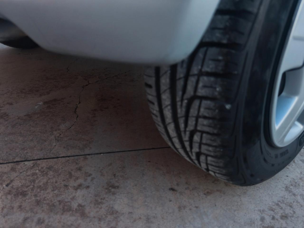 Toyota Yaris 1.0i 16V cat 5 porte