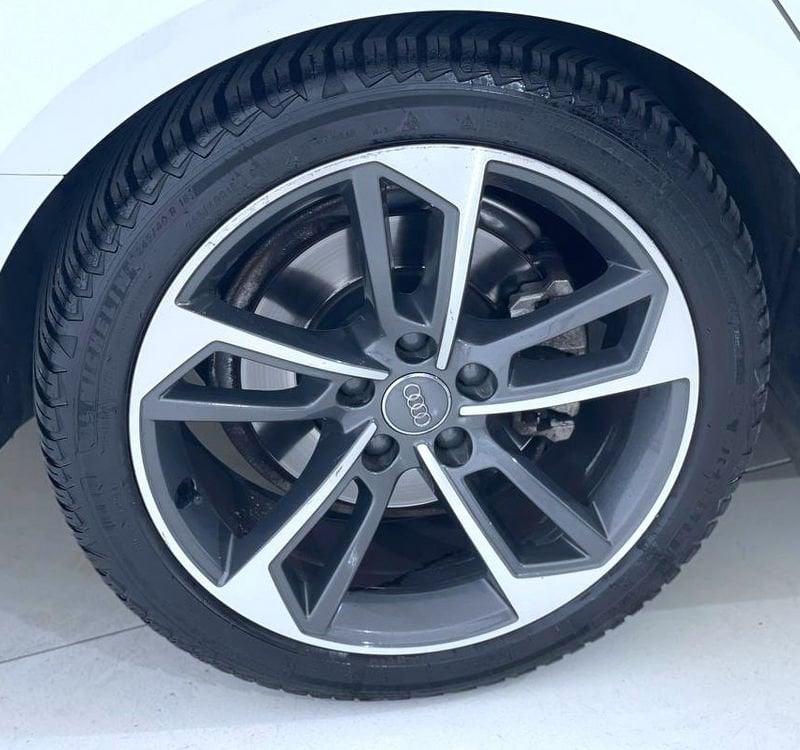 Audi A4 2.0 TDI 140kW quattro S tronic Business Sport