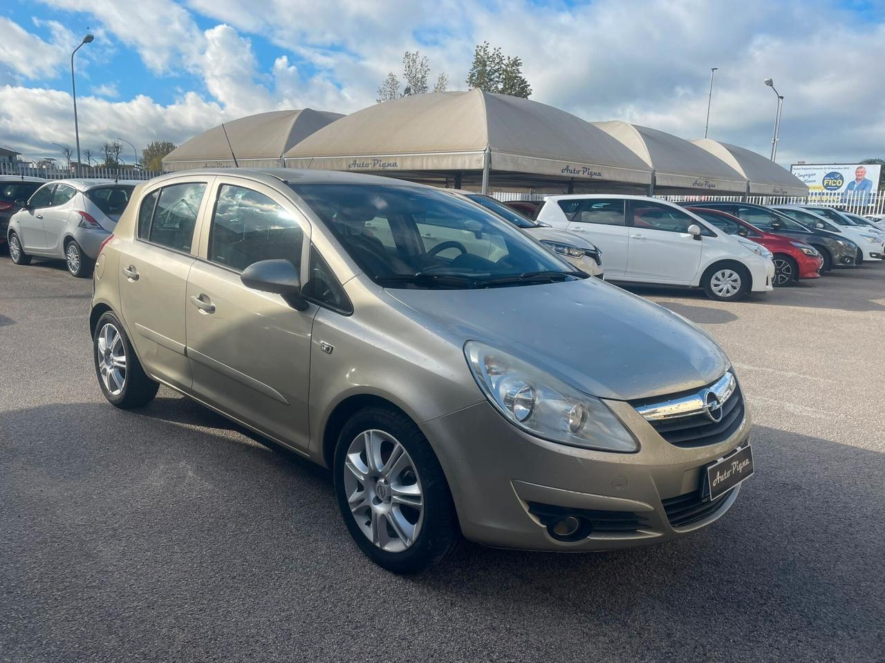 Opel Corsa 1.2 5 porte Cosmo