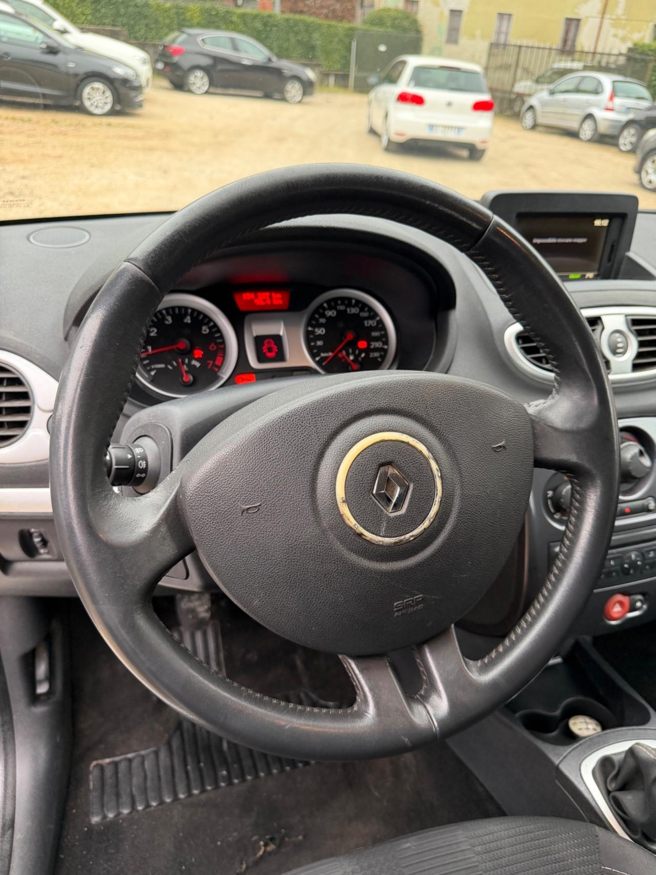 Renault CLIO 1.2 16V 5P GPL 2032 DYNAMIQUE NEOPAT