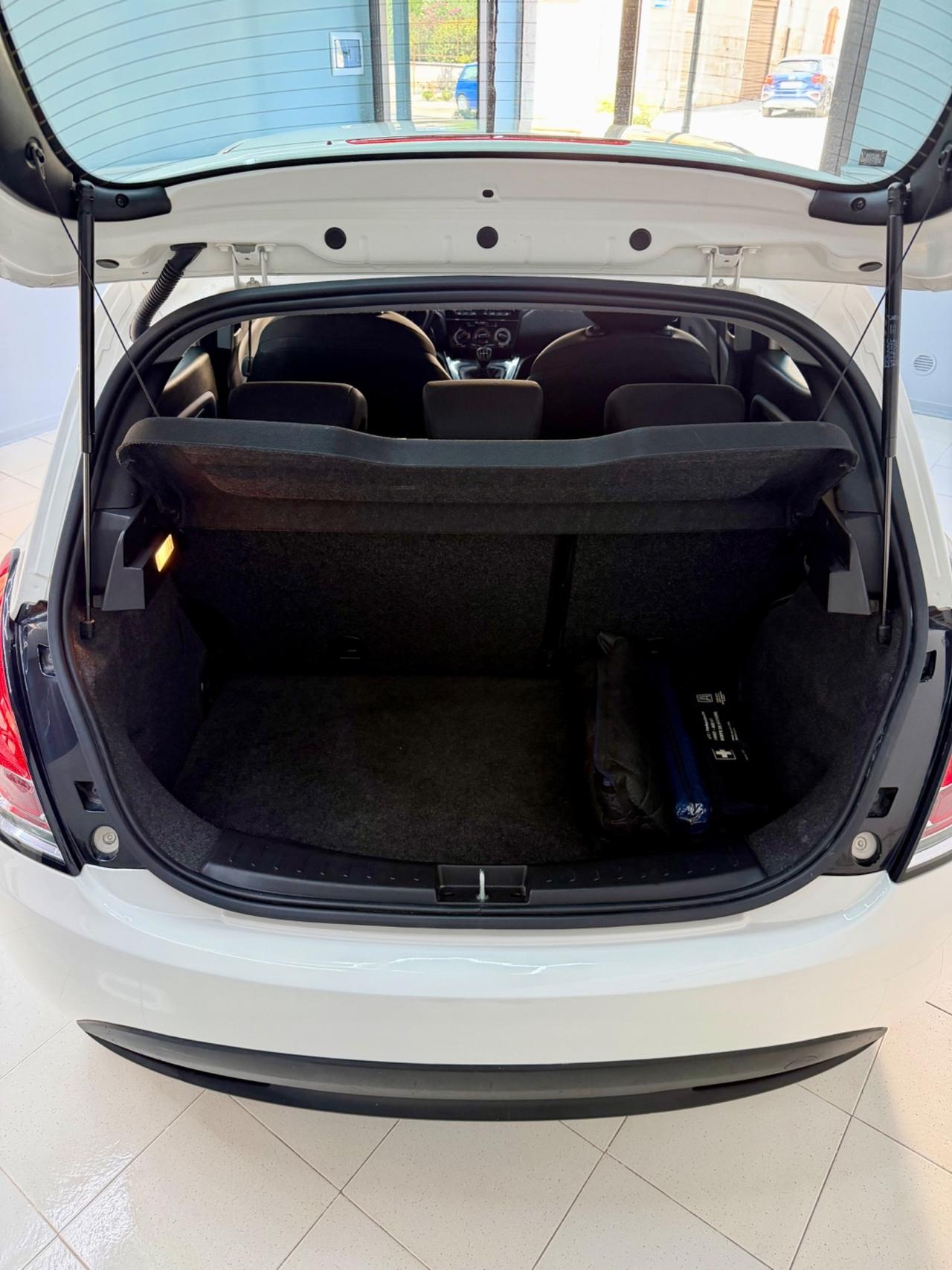Lancia Ypsilon 1.2 69 CV 5 porte GPL Ecochic Elefantino Blu