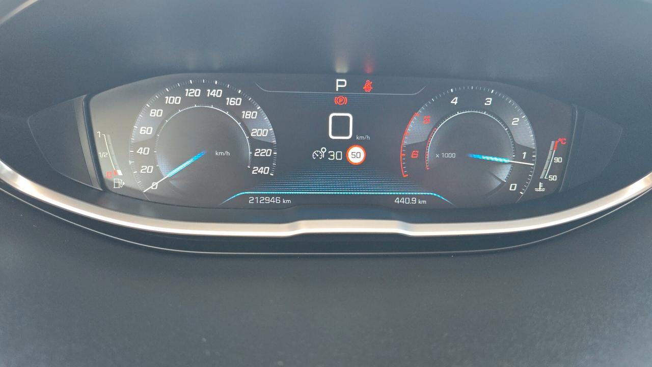 Peugeot 3008 BlueHDi 120 S&S EAT6 Business