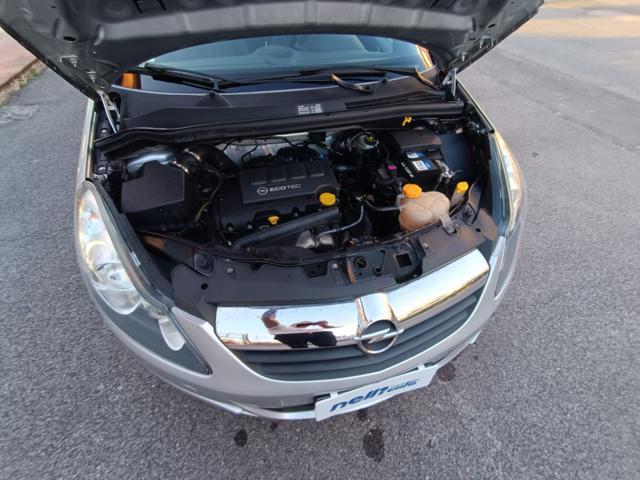 OPEL Corsa 1.2 5 porte Club