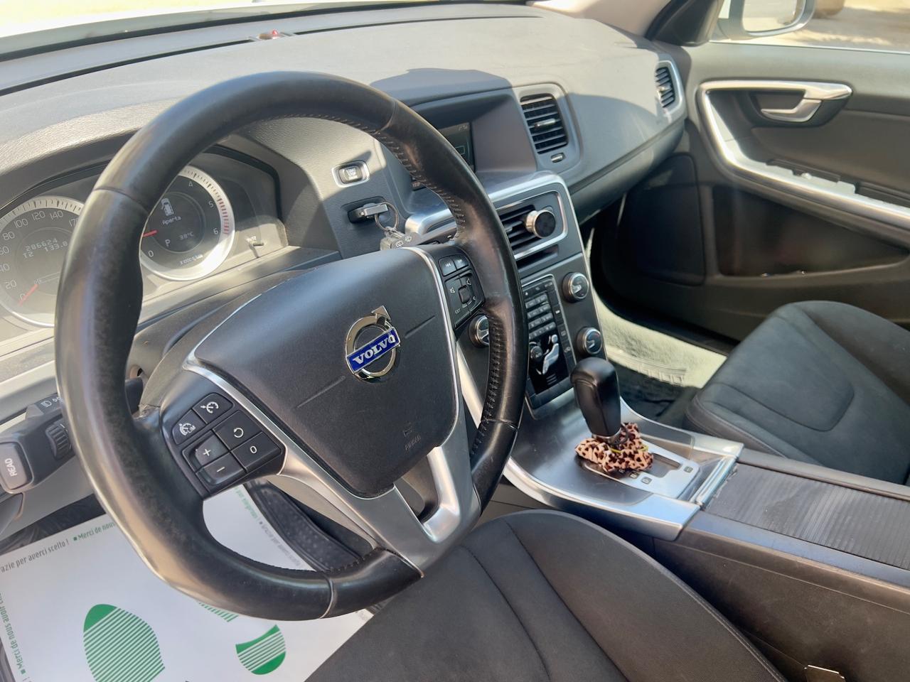 Volvo V60 D5 AWD Geartronic Summum