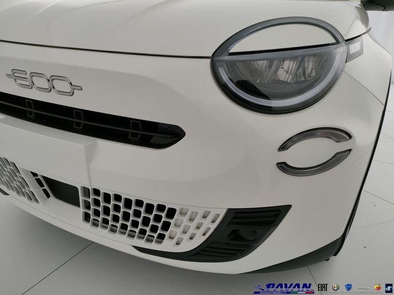 FIAT 600 1.2 Hybrid 110 CV DCT MHEV