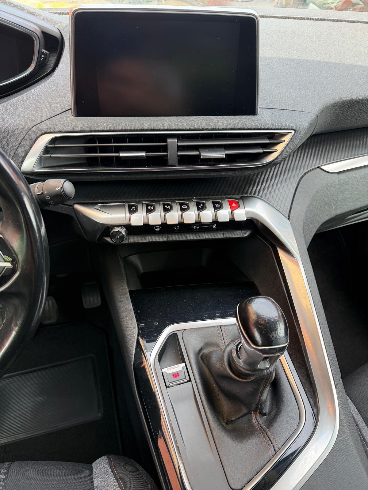 Peugeot 3008 1.5 BlueHDi 130cv *UNIPRO*