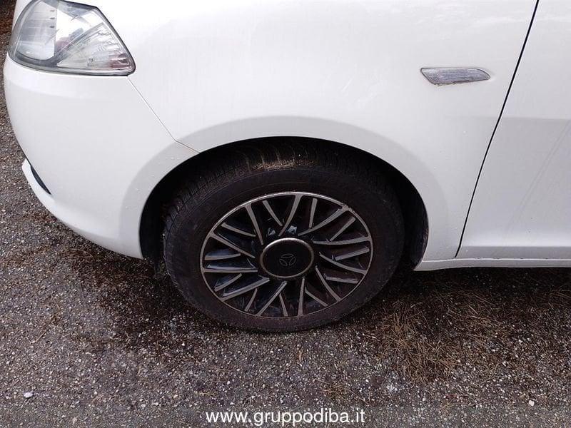 Lancia Ypsilon III 2011 Benzina 0.9 t.air S MomoDesign s&s 85cv dfn E6