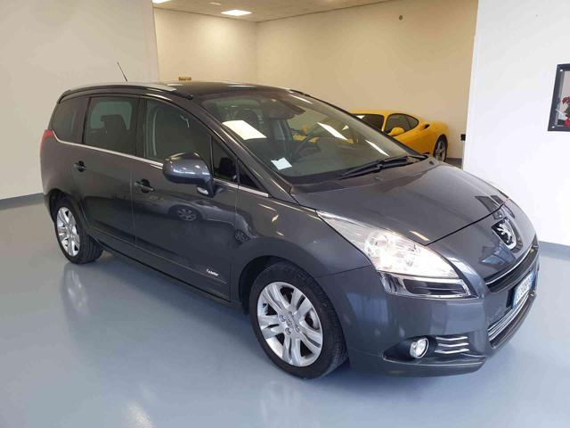 PEUGEOT 5008 2.0 HDi 150CV