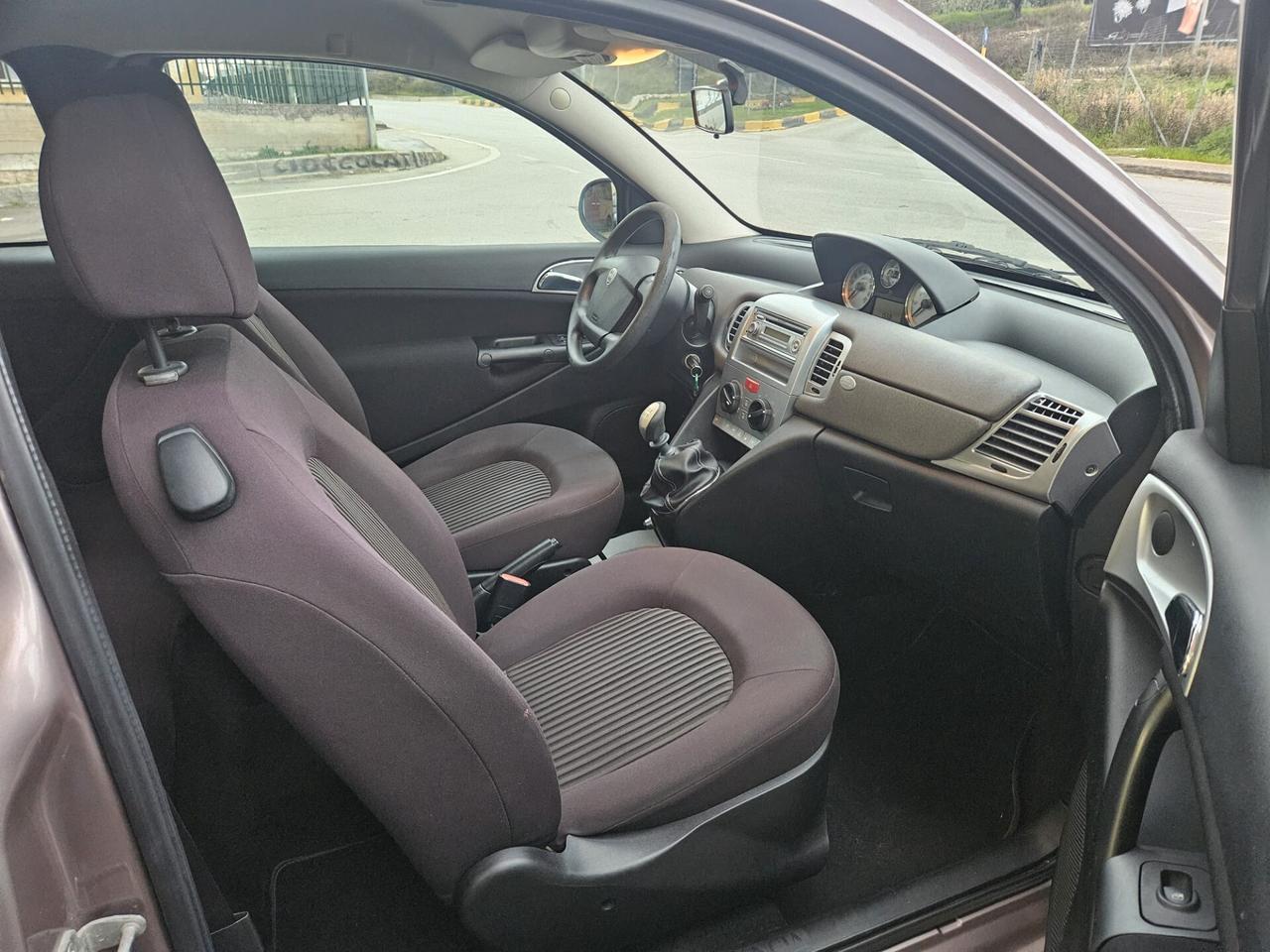 Lancia Ypsilon 1.2 69cv Diva