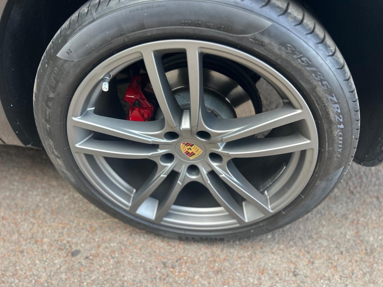 Porsche Cayenne 3.0 V6 platino ediscion 340 Cv