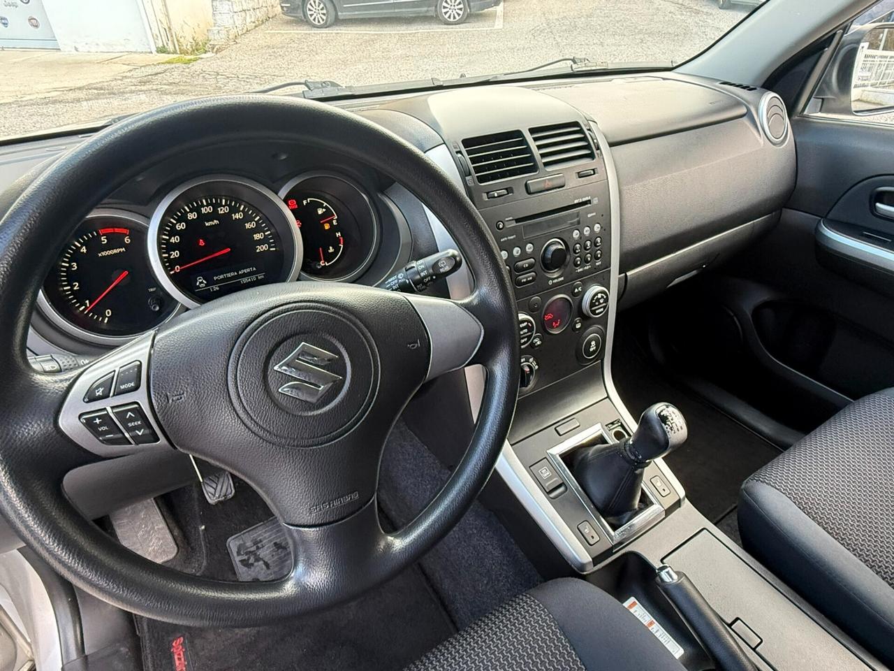 Suzuki Grand Vitara 1.9 DDiS 3p. Evolution Navi