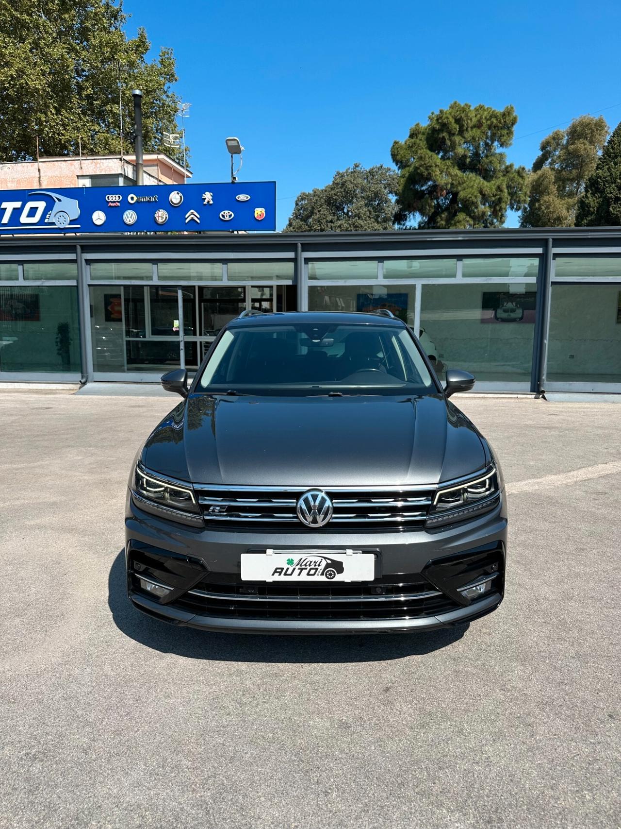 Volkswagen Tiguan 2.0 TDI SCR DSG Business BlueMotion Technology R-LINE