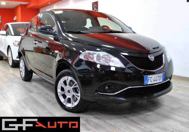 Lancia Ypsilon Ypsilon III 2015 0.9 Gold ecochic metano 80cv